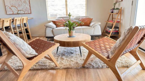 Cozy 2 bedroom desert home AC included